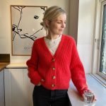 Agnete Cardigan PetiteKnit apraksts